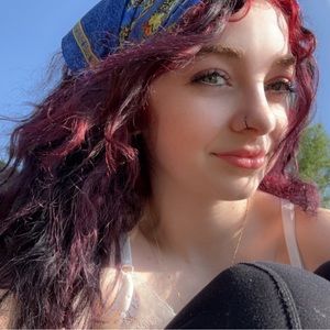 Meet your Posher, Kay